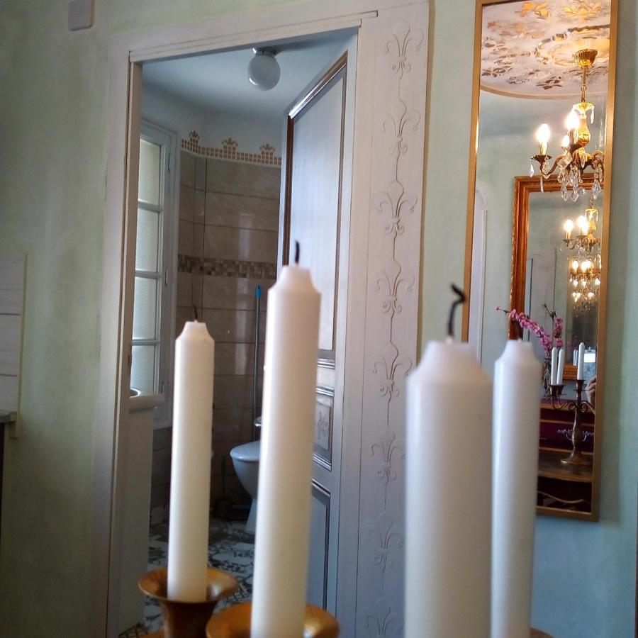 Appartement De Ville Medievale Vinca Eksteriør billede